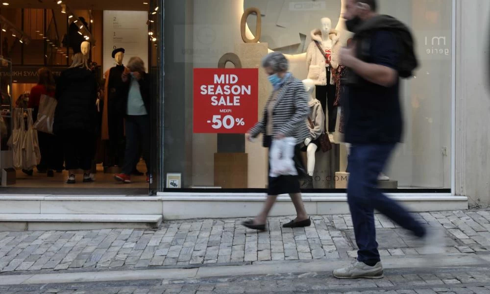 Εκπτώσεις 2021: Υποτονική η κίνηση στα μαγαζιά – «Έχουν κάνει τον κύκλο τους» λέει ο Κορκίδης